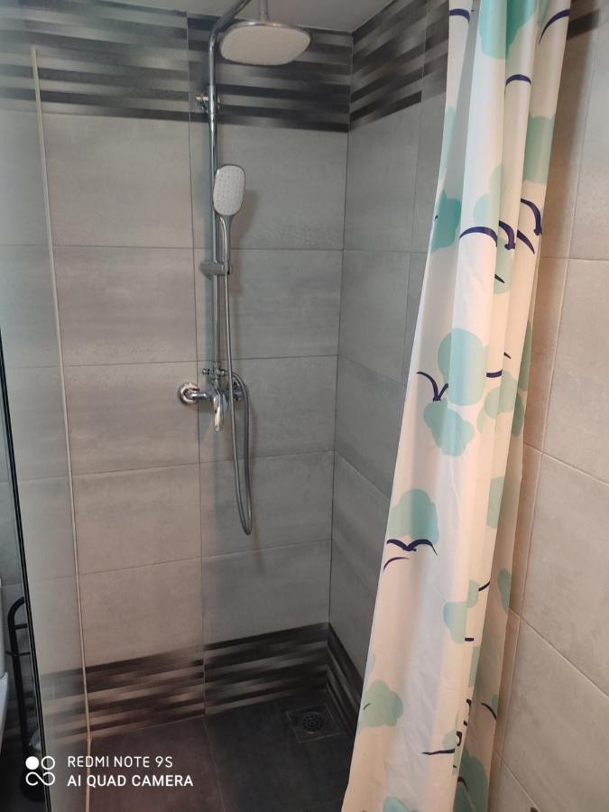 Fina M Studio Apartman 卡利 外观 照片