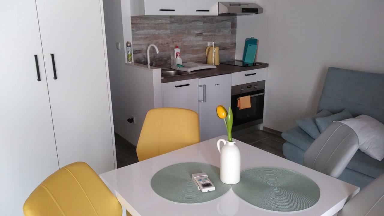Fina M Studio Apartman 卡利 外观 照片