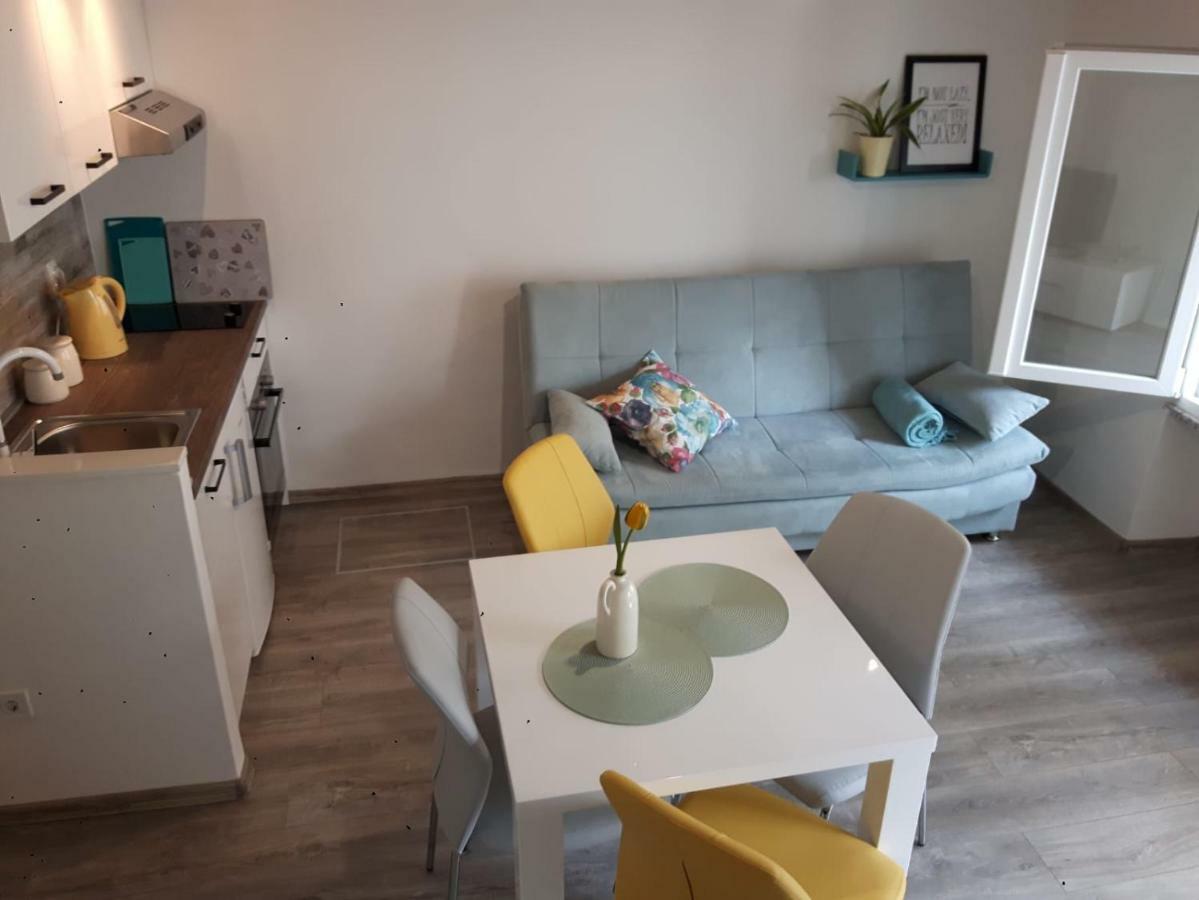 Fina M Studio Apartman 卡利 外观 照片