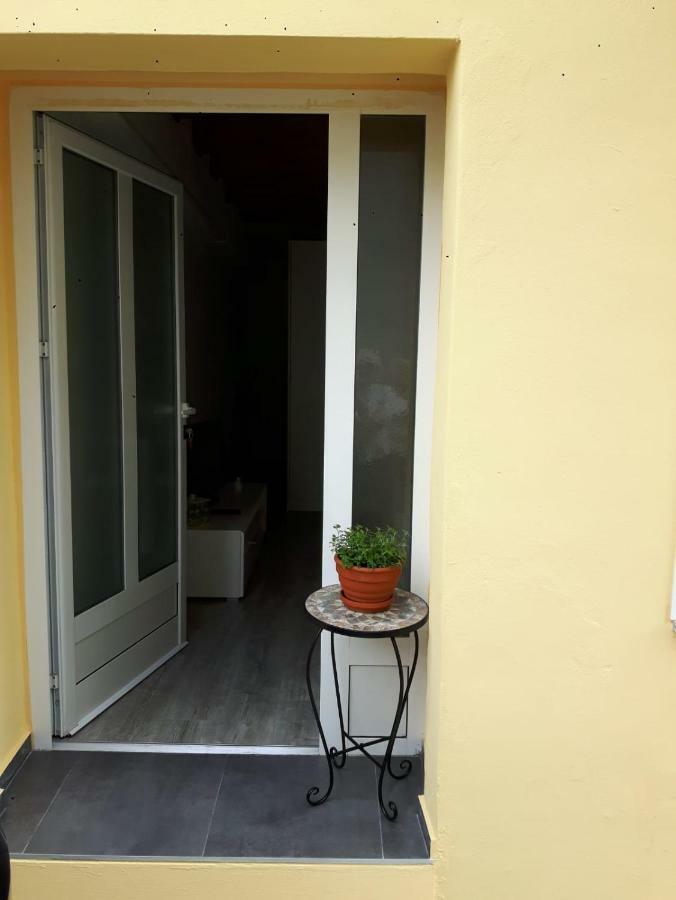 Fina M Studio Apartman 卡利 外观 照片